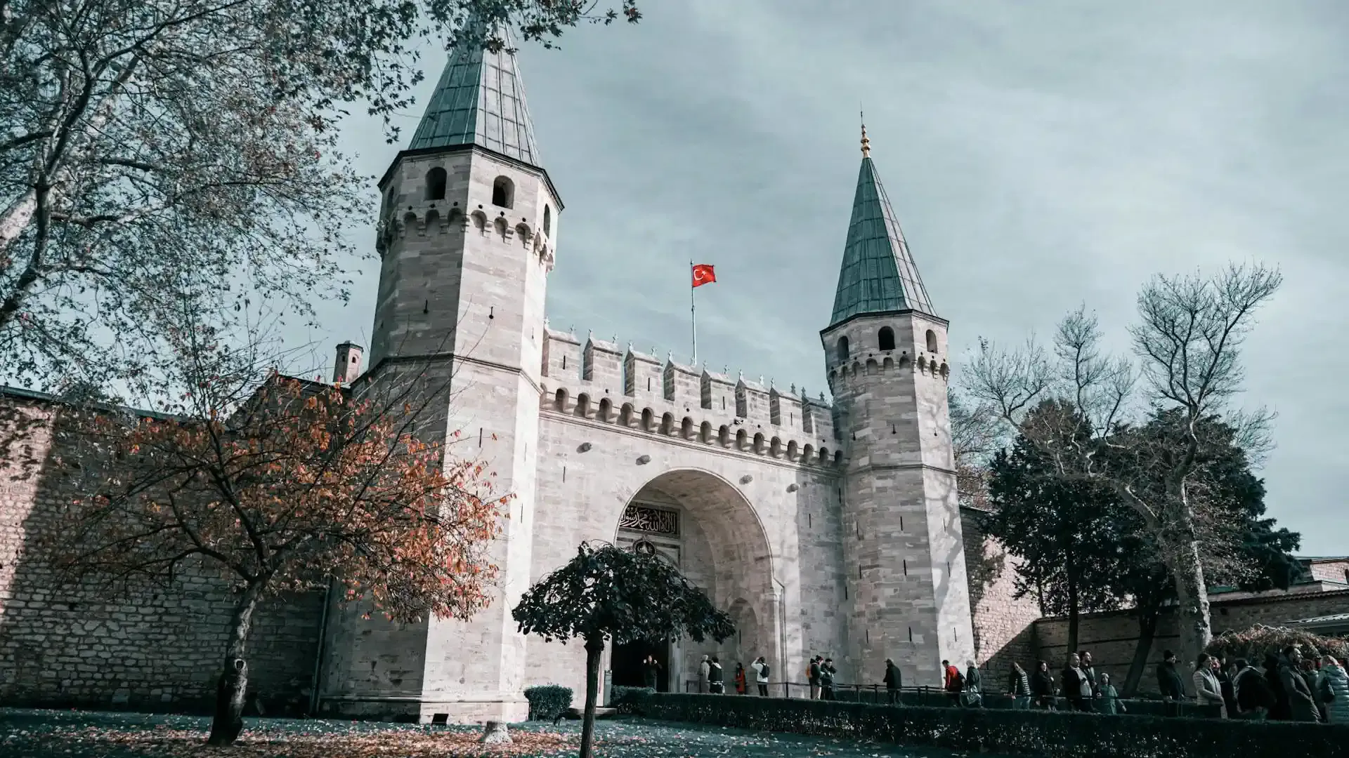 The main gate of the Ottoman sultans main residence in Istanbul, the Topkapi Palace